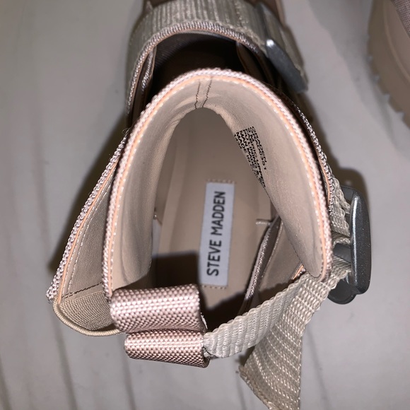 NWOB • Steve Madden Graden Sand Boots • Size 9 - Picture 5 of 7